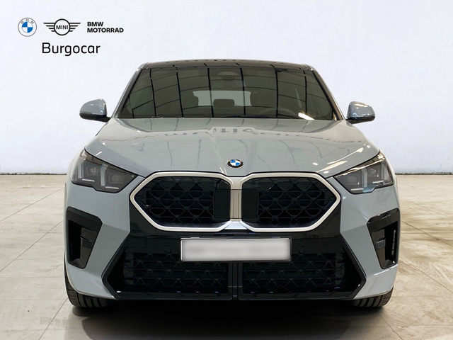 BMW X2 sDrive18d color Gris. Año 2024. 110KW(150CV). Diésel. En concesionario Burgocar (Bmw y Mini) de Burgos