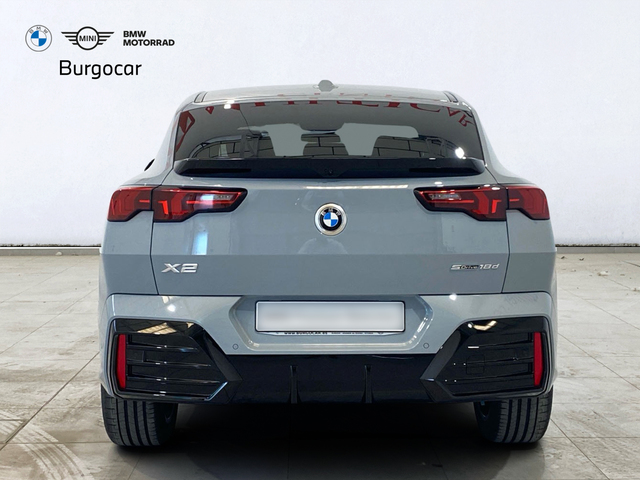 BMW X2 sDrive18d color Gris. Año 2024. 110KW(150CV). Diésel. En concesionario Burgocar (Bmw y Mini) de Burgos