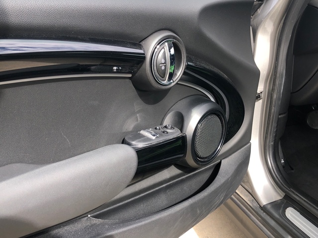 fotoG 10 del MINI MINI 3 Puertas Cooper SE 135 kW (184 CV) 184cv Eléctrico del 2023 en Madrid