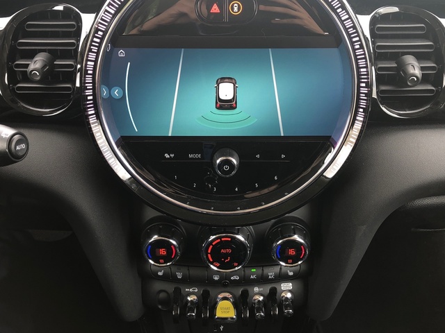 fotoG 15 del MINI MINI 3 Puertas Cooper SE 135 kW (184 CV) 184cv Eléctrico del 2023 en Madrid