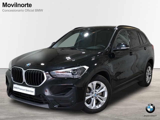 BMW X1 xDrive25e color Negro. Año 2021. 162KW(220CV). Híbrido Electro/Gasolina. En concesionario Movilnorte El Carralero de Madrid