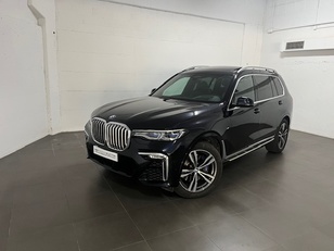 Fotos de BMW X7 xDrive30d color Negro. Año 2021. 195KW(265CV). Diésel. En concesionario Amiocar S.A. de Coruña