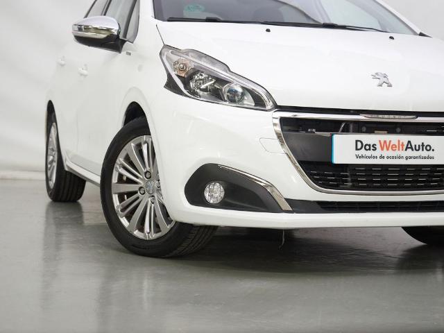 Peugeot 208 PureTech Signature 60 kW (82 CV)