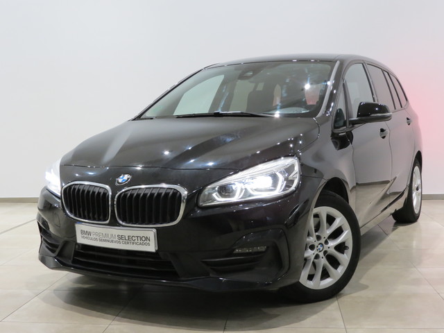 BMW Serie 2 218d Gran Tourer color Negro. Año 2020. 110KW(150CV). Diésel. En concesionario GANDIA Automoviles Fersan, S.A. de Valencia