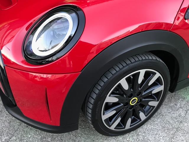 fotoG 5 del MINI MINI 3 Puertas Cooper SE 135 kW (184 CV) 184cv Eléctrico del 2022 en Pontevedra