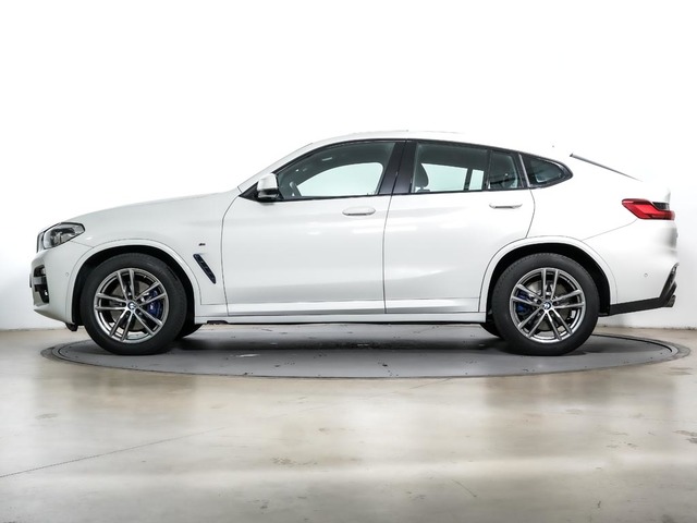 BMW X4 xDrive30d color Blanco. Año 2019. 195KW(265CV). Diésel. En concesionario Oliva Motor Tarragona de Tarragona