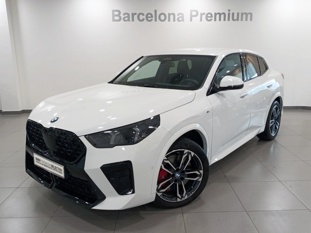 BMW X2 sDrive18d color Blanco. Año 2024. 110KW(150CV). Diésel. En concesionario Barcelona Premium -- GRAN VIA de Barcelona