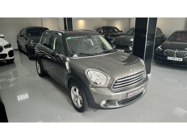 MINI MINI Countryman Cooper D 82 kW (111 CV)