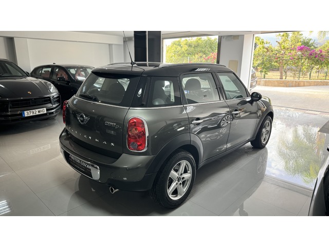 MINI MINI Countryman Cooper D 82 kW (111 CV)