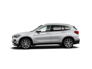 Fotos de BMW X1 sDrive18d color Blanco. Año 2021. 110KW(150CV). Diésel. En concesionario MOTOR MUNICH S.A.U  - Terrassa de Barcelona