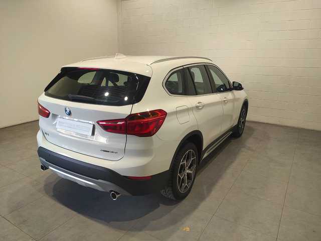 BMW X1 sDrive18d color Blanco. Año 2018. 110KW(150CV). Diésel. En concesionario MOTOR MUNICH S.A.U  - Terrassa de Barcelona