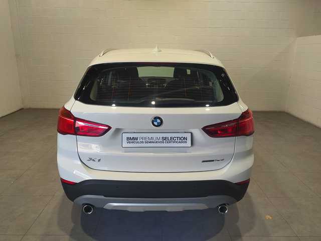 BMW X1 sDrive18d color Blanco. Año 2018. 110KW(150CV). Diésel. En concesionario MOTOR MUNICH S.A.U  - Terrassa de Barcelona