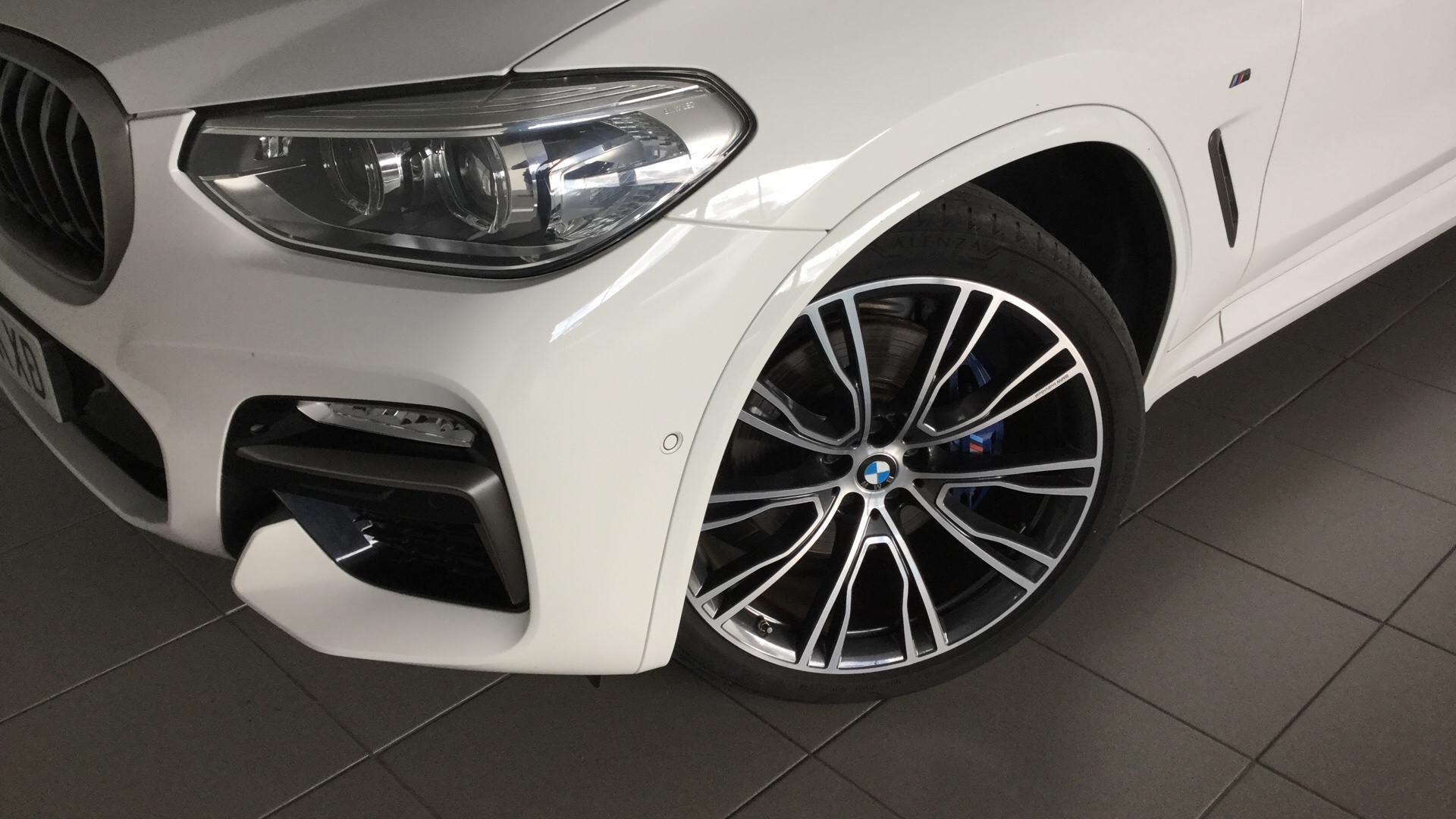 BMW X4 M40d color Blanco. Año 2019. 240KW(326CV). Diésel. En concesionario BYmyCAR Madrid - Alcalá de Madrid