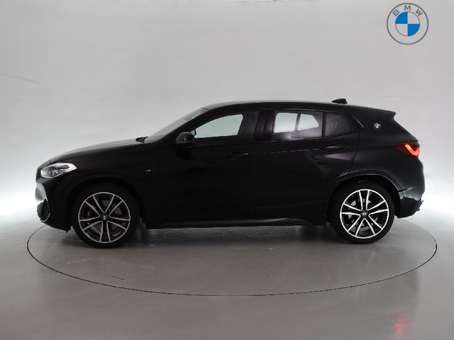 BMW X2 xDrive25e color Negro. Año 2021. 162KW(220CV). Híbrido Electro/Gasolina. En concesionario BYmyCAR Madrid - Alcalá de Madrid