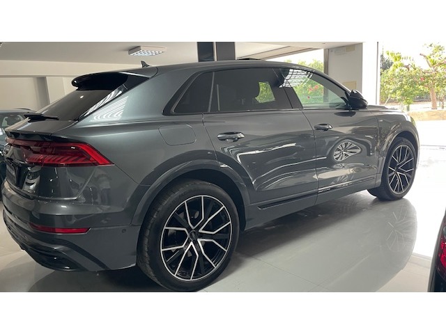 Audi Q8 Black line 55 TFSI quattro 250 kW (340 CV) tiptronic