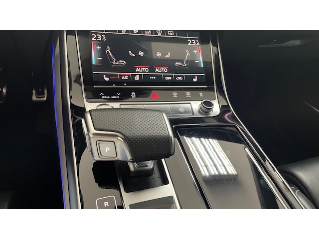 Audi Q8 Black line 55 TFSI quattro 250 kW (340 CV) tiptronic