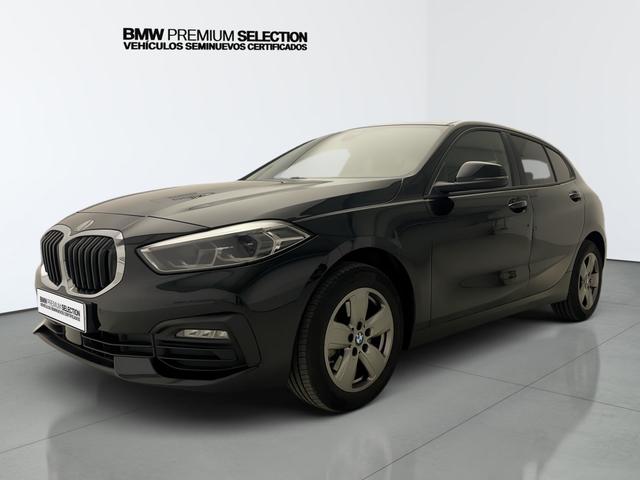 BMW Serie 1 116d color Negro. Año 2022. 85KW(116CV). Diésel. En concesionario Automotor Premium Velázquez - Málaga de Málaga