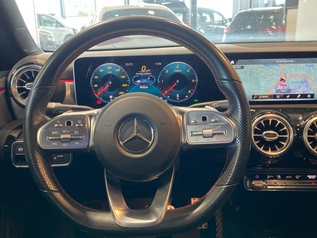 Mercedes-Benz Clase CLA 220 d - 9