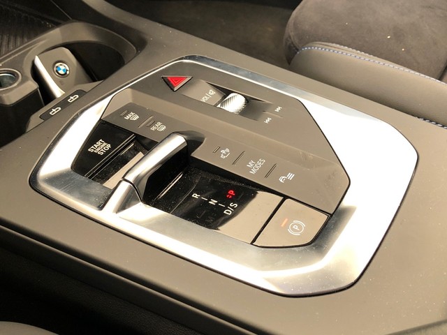 BMW Serie 1 120i color Azul. Año 2024. 125KW(170CV). Gasolina. En concesionario Vehinter Getafe de Madrid