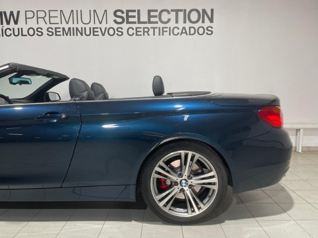 BMW Serie 4 430d Cabrio color Azul. Año 2014. 190KW(258CV). Diésel. En concesionario Hispamovil Elche de Alicante