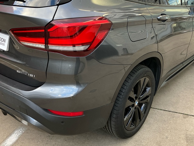 BMW X1 sDrive18i color Gris. Año 2020. 103KW(140CV). Gasolina. En concesionario Bernesga Motor León (Bmw y Mini) de León