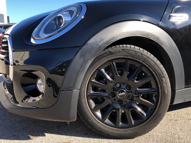 fotoG 5 del MINI MINI 5 Puertas Cooper 100 kW (136 CV) 136cv Gasolina del 2019 en Madrid