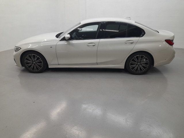 BMW Serie 3 318d color Blanco. Año 2019. 110KW(150CV). Diésel. En concesionario Cabrero Motorsport de Huesca