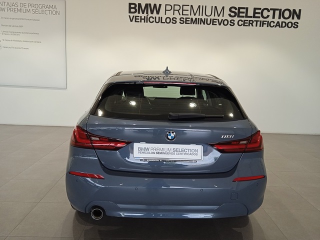 BMW Serie 1 118i color Gris. Año 2019. 103KW(140CV). Gasolina. En concesionario ALBAMOCION CIUDAD REAL  de Ciudad Real