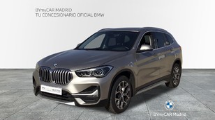 Fotos de BMW X1 sDrive18d color Gris Plata. Año 2021. 110KW(150CV). Diésel. En concesionario BYmyCAR Madrid - Alcalá de Madrid