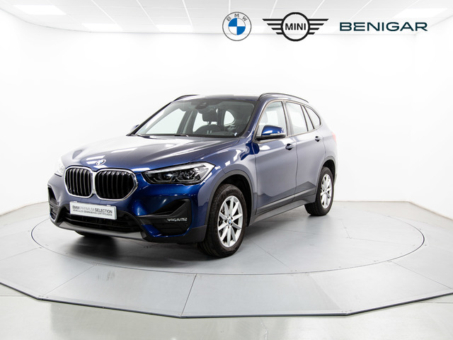 BMW X1 sDrive18d color Azul. Año 2019. 110KW(150CV). Diésel. En concesionario Móvil Begar Alicante de Alicante