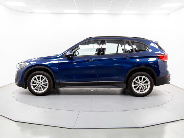 BMW X1 sDrive18d color Azul. Año 2019. 110KW(150CV). Diésel. En concesionario Móvil Begar Alicante de Alicante