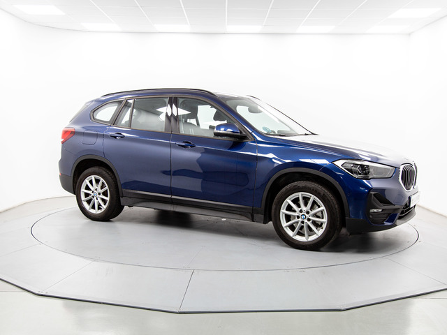 BMW X1 sDrive18d color Azul. Año 2019. 110KW(150CV). Diésel. En concesionario Móvil Begar Alicante de Alicante