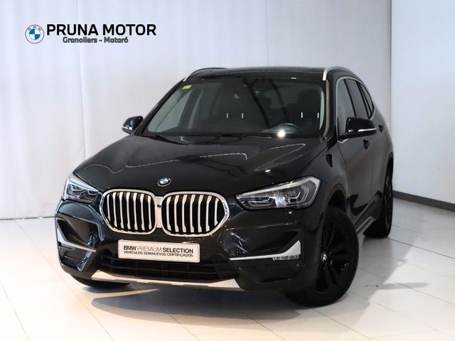 BMW X1 sDrive18d color Negro. Año 2020. 110KW(150CV). Diésel. En concesionario Pruna Motor de Barcelona