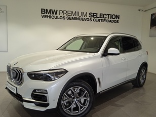 Fotos de BMW X5 xDrive30d color Blanco. Año 2020. 195KW(265CV). Diésel. En concesionario ALBAMOCION CIUDAD REAL  de Ciudad Real