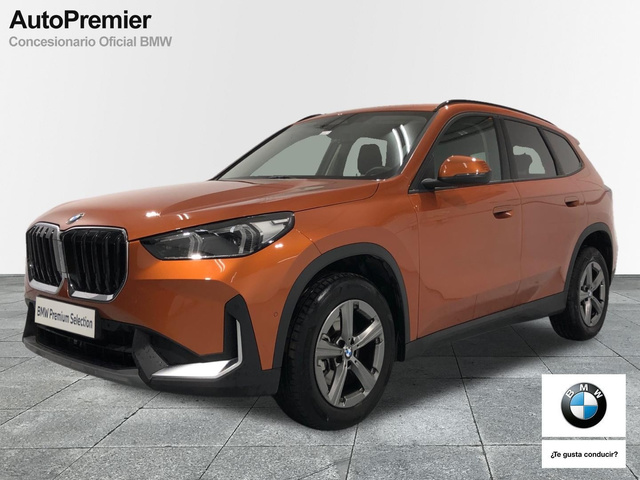 BMW X1 sDrive18d color Naranja. Año 2023. 110KW(150CV). Diésel. En concesionario Auto Premier, S.A. - MADRID de Madrid