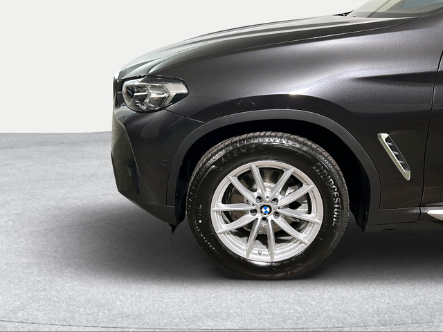 BMW X4 xDrive20d color Gris. Año 2024. 140KW(190CV). Diésel. En concesionario San Pablo Motor | Su Eminencia de Sevilla