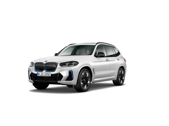 BMW iX3 M Sport color Blanco. Año 2024. 210KW(286CV). Eléctrico. En concesionario San Pablo Motor | Su Eminencia de Sevilla
