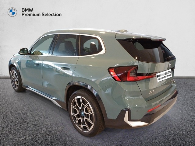 BMW X1 xDrive25e color Verde. Año 2023. 180KW(245CV). Híbrido Electro/Gasolina. En concesionario Marmotor de Las Palmas