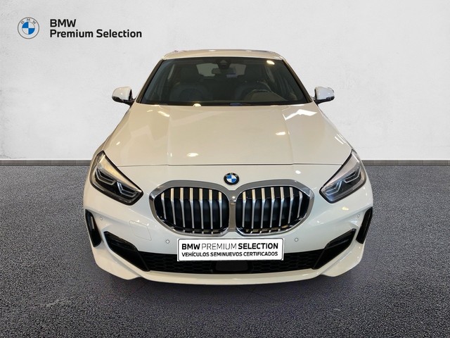 BMW Serie 1 118i color Blanco. Año 2022. 103KW(140CV). Gasolina. En concesionario Marmotor de Las Palmas