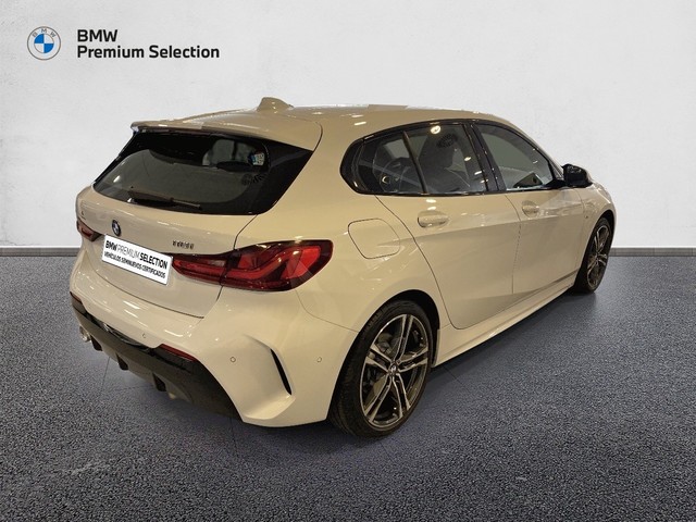 BMW Serie 1 118i color Blanco. Año 2022. 103KW(140CV). Gasolina. En concesionario Marmotor de Las Palmas