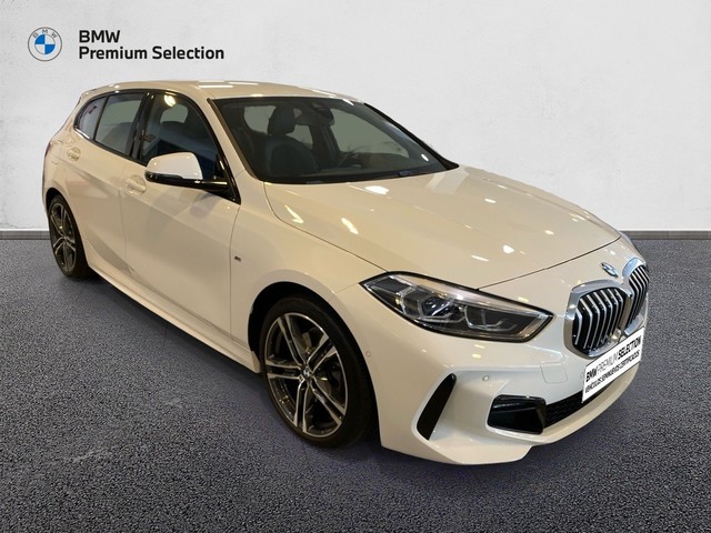 BMW Serie 1 118i color Blanco. Año 2022. 103KW(140CV). Gasolina. En concesionario Marmotor de Las Palmas