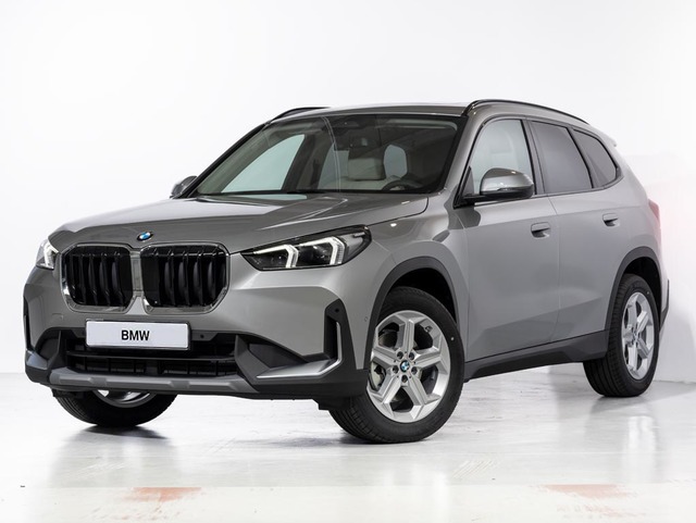 BMW X1 sDrive18d color Gris Plata. Año 2024. 110KW(150CV). Diésel. En concesionario Oliva Motor Girona de Girona