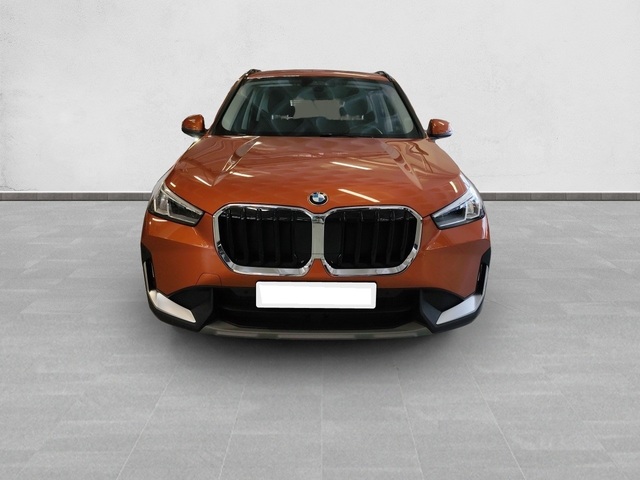 BMW X1 xDrive20d color Naranja. Año 2024. 120KW(163CV). Diésel. En concesionario Enekuri Motor de Vizcaya