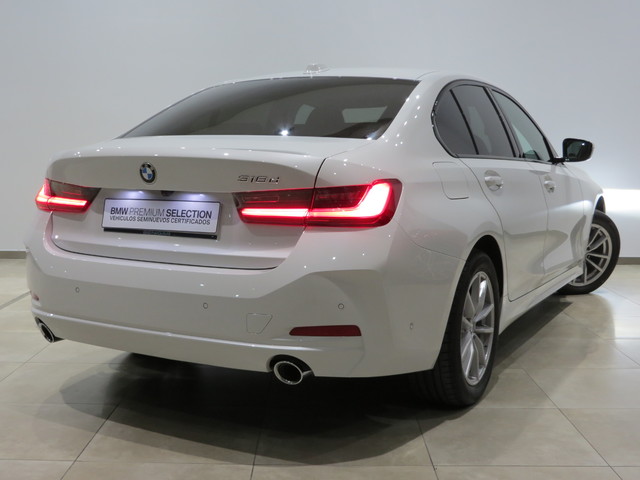 BMW Serie 3 318d color Blanco. Año 2024. 110KW(150CV). Diésel. En concesionario SAN JUAN Automoviles Fersan S.A. de Alicante