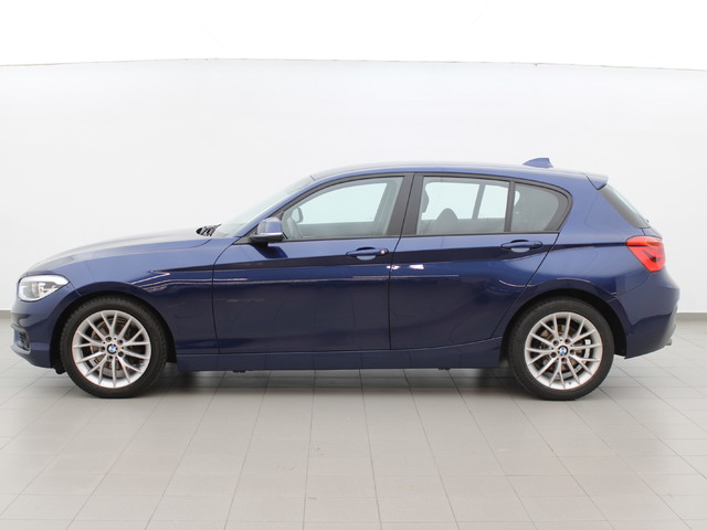 BMW Serie 1 118d color Azul. Año 2019. 110KW(150CV). Diésel. En concesionario Augusta Aragon S.A. de Zaragoza