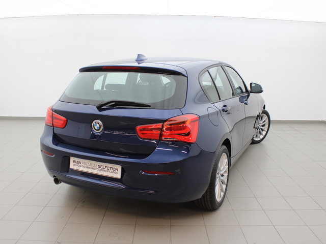 BMW Serie 1 118d color Azul. Año 2019. 110KW(150CV). Diésel. En concesionario Augusta Aragon S.A. de Zaragoza