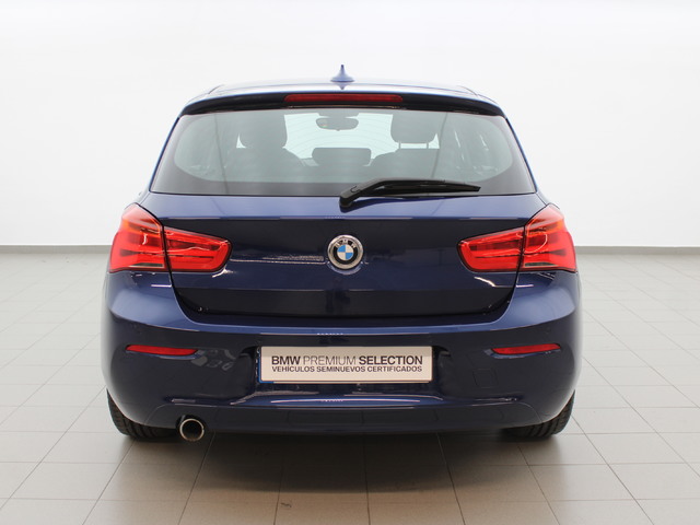 BMW Serie 1 118d color Azul. Año 2019. 110KW(150CV). Diésel. En concesionario Augusta Aragon S.A. de Zaragoza