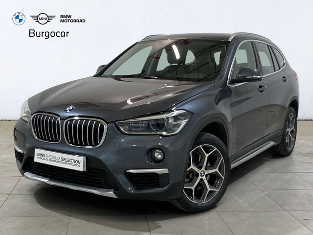 BMW X1 sDrive18d color Gris. Año 2019. 110KW(150CV). Diésel. En concesionario Burgocar (Bmw y Mini) de Burgos