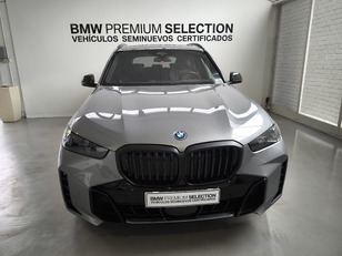 Fotos de BMW X5 xDrive50e color Gris. Año 2024. 360KW(489CV). Híbrido Electro/Gasolina. En concesionario Lurauto Gipuzkoa de Guipuzcoa
