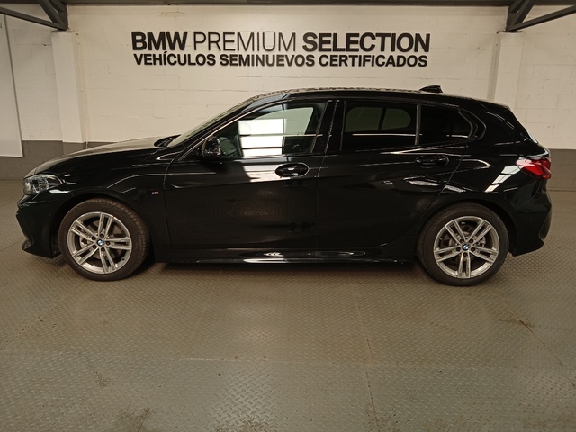 BMW Serie 1 118d color Negro. Año 2024. 110KW(150CV). Diésel. En concesionario Autoberón de La Rioja